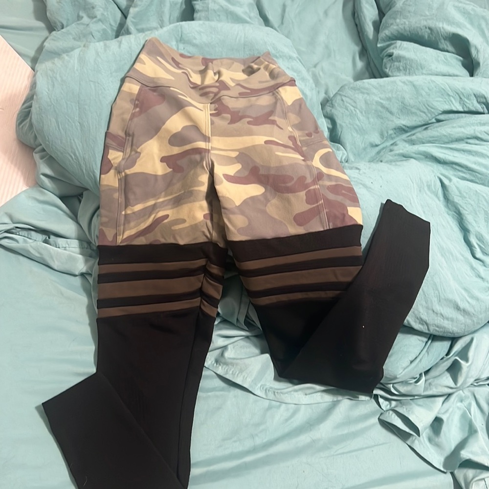 Bombshell leggings